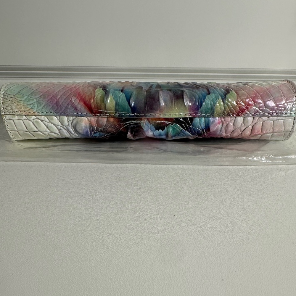 Brahmin NWT Prism Ombre Daisy Wristlet - Picture 5 of 5